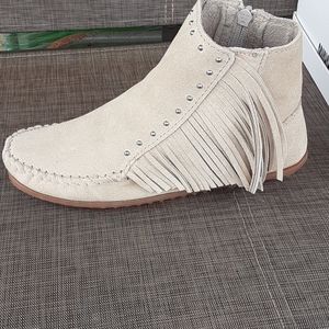Minnetonka moccasins (booties)